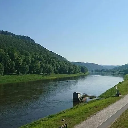 Am Treidlerweg - Holzfass 1 * Prossen